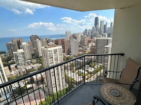 1560 N Sandburg Ter