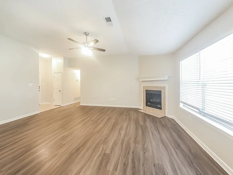 6064 Allen Pkwy E — Photo 5