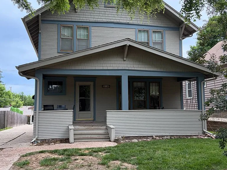 918 S 1st Ave — Photo 1