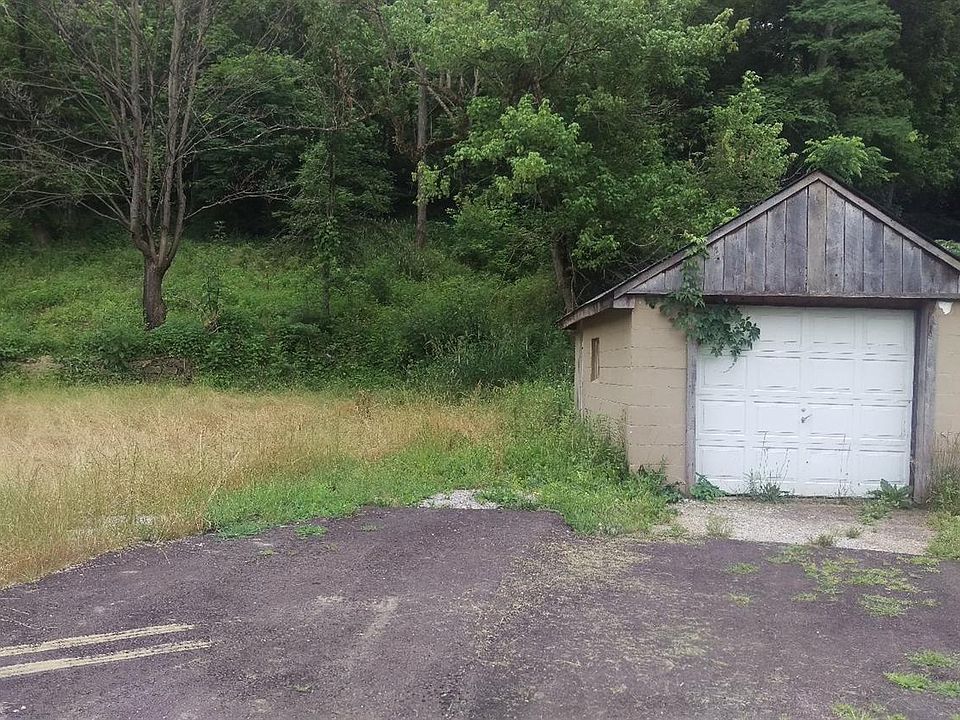 2nd image of 4766 Crowe Rd
