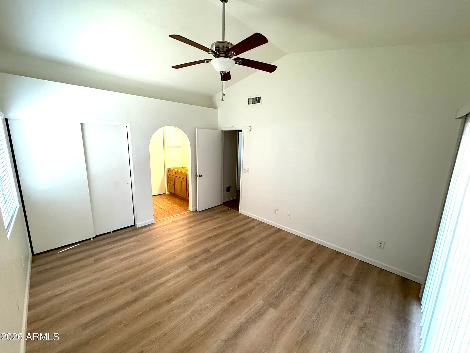 3 bed, 2.0 bath, 1141 sqft, $2,250 — Photo 2