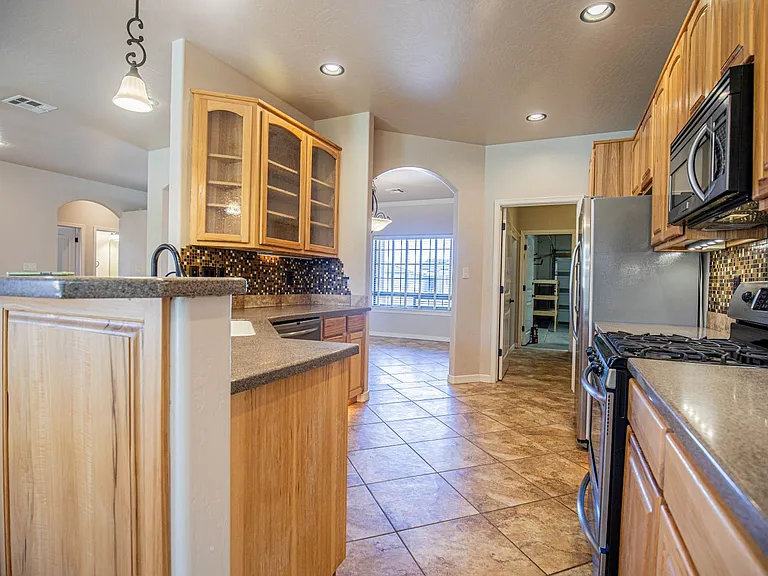 1124 Pajarito Dr — Photo 14