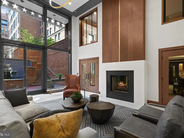 631 D St NW #637 — Photo 45