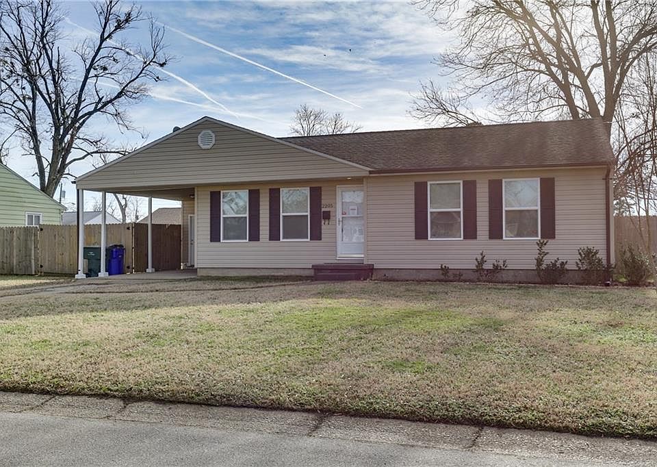 1st image of 2205 Helsley Ave