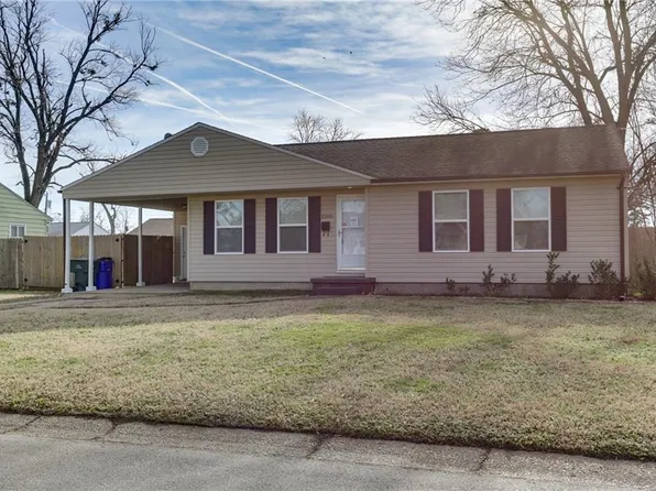 2205 Helsley Ave, Norfolk, VA 23518
