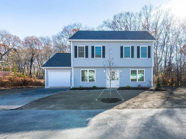 66 Medford St, Warwick, RI 02889