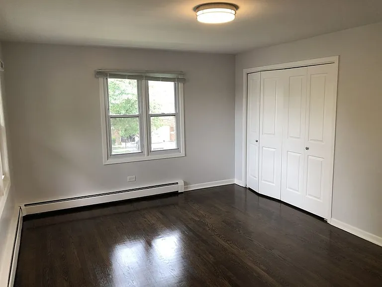 4420 Forest Ave #1F — Photo 11