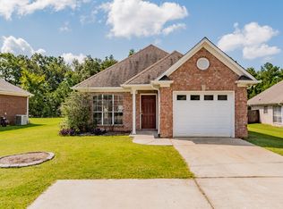 432 Daventry Cir, Calera, AL 35040