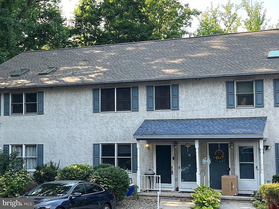 1st image of 10 Maplewood Ave APT 2B