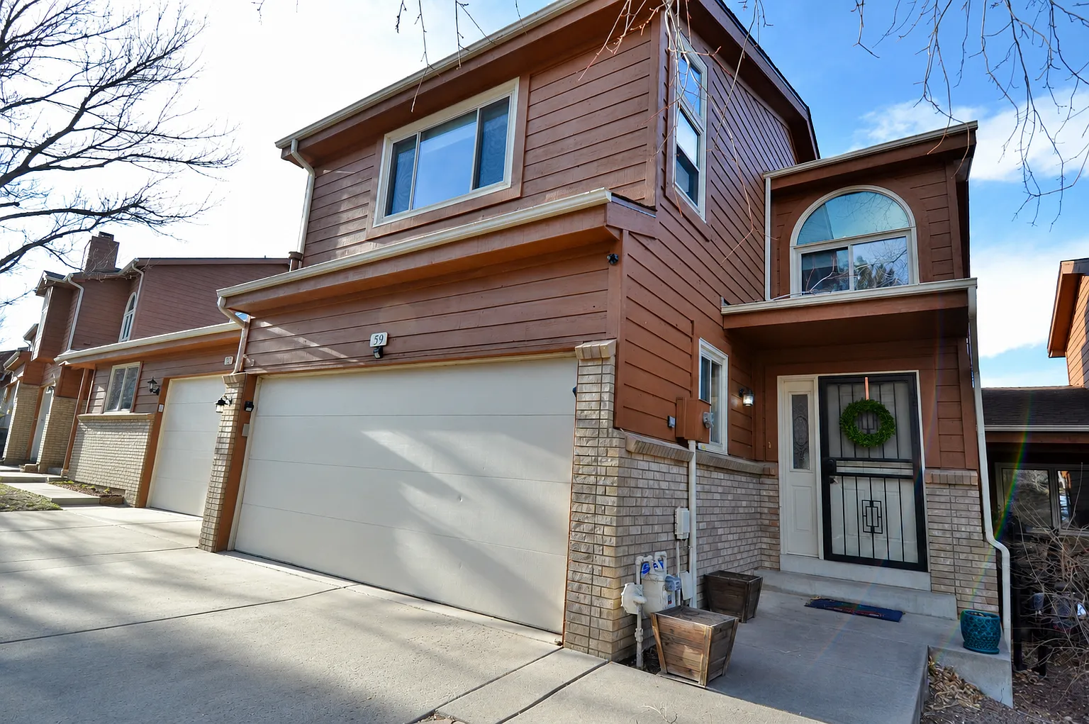 3 bed, 2317 sqft, $3,350 — Photo 1