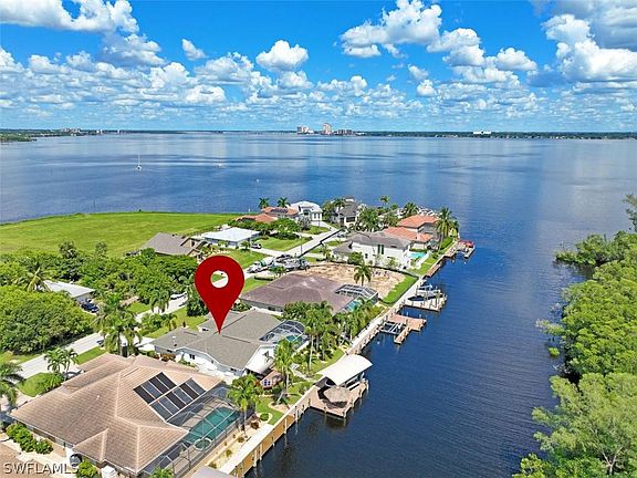 2nd image of 2356 Coral Point Dr