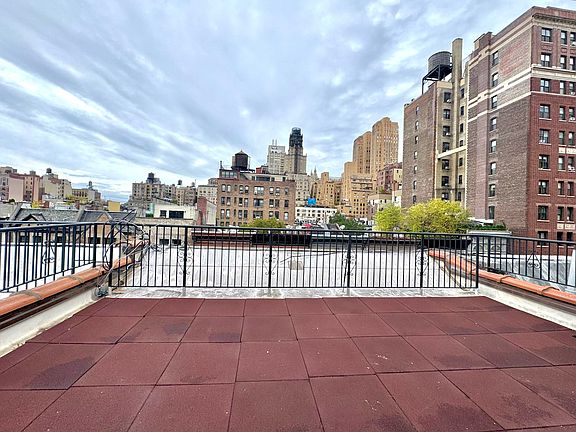 2nd image of 34 W 69th St #4A