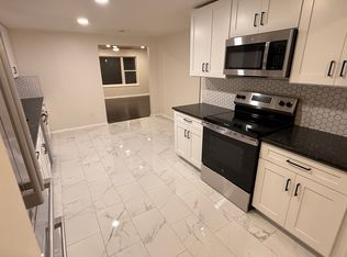 5211 E 141st St, Grandview, MO 64030