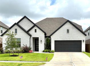 1019 Navasota St, Webster, TX 77598