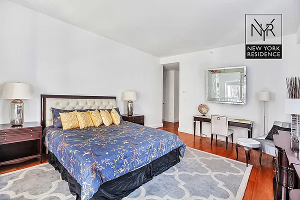 Rented by New York Residence | media 20