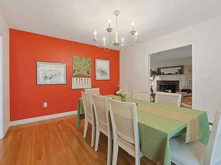 12 Carriage Dr — Photo 9