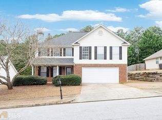 75 Prestwick Dr, Fayetteville, GA 30215