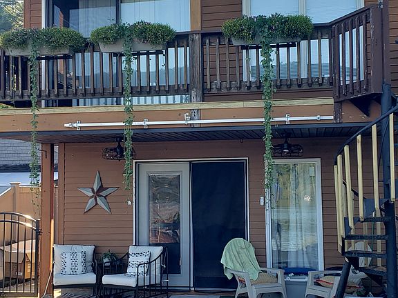 2nd story patio off the master