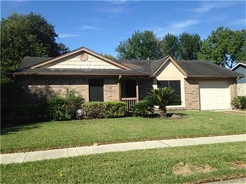1st image of 1122 Oxford Dr
