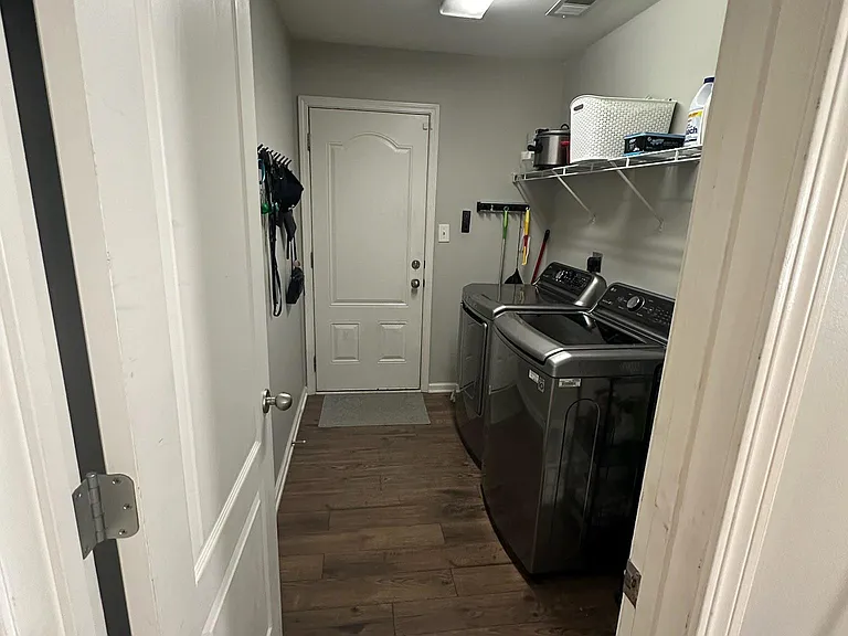 2205 Pokeberry Park — Photo 45
