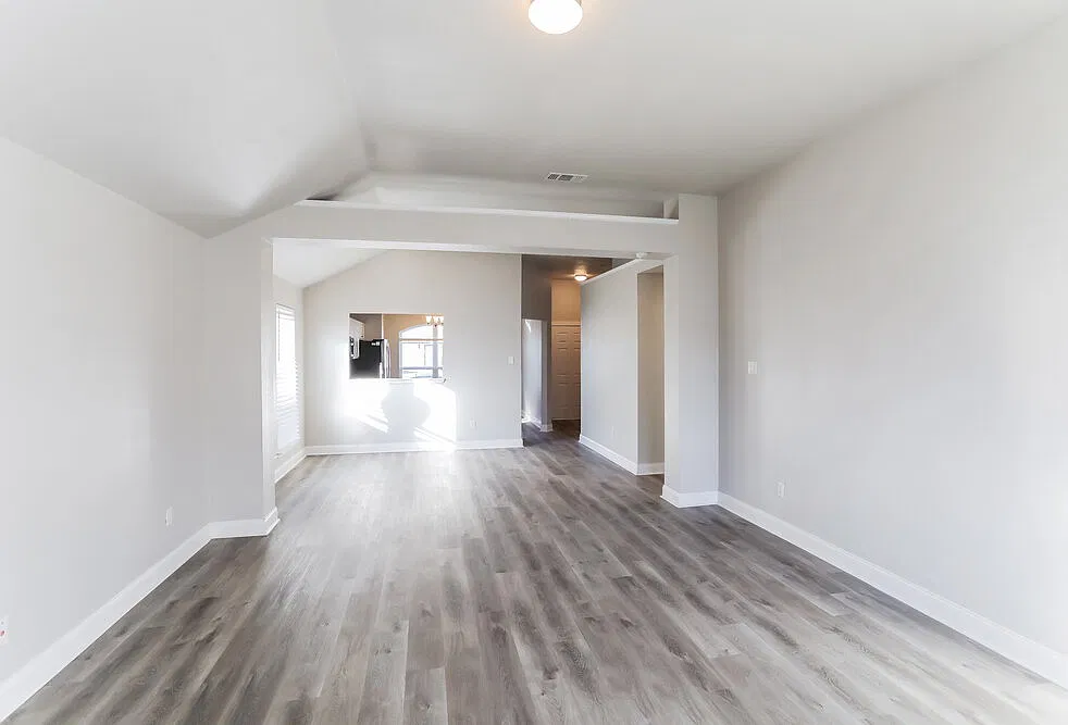 3 bed, 2.0 bath, 1606 sqft, $2,195 — Photo 4