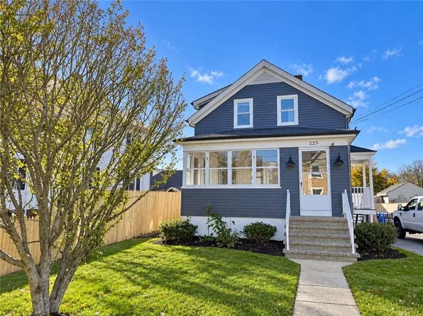 223 Child St #2, Warren, RI 02885