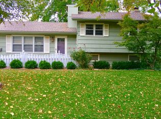 10406 W 73rd Ter, Shawnee, KS 66203