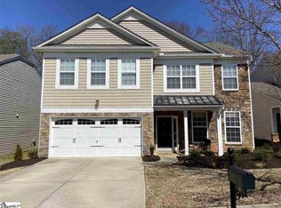 4 Knoll Ridge Dr, Greer, SC 29650