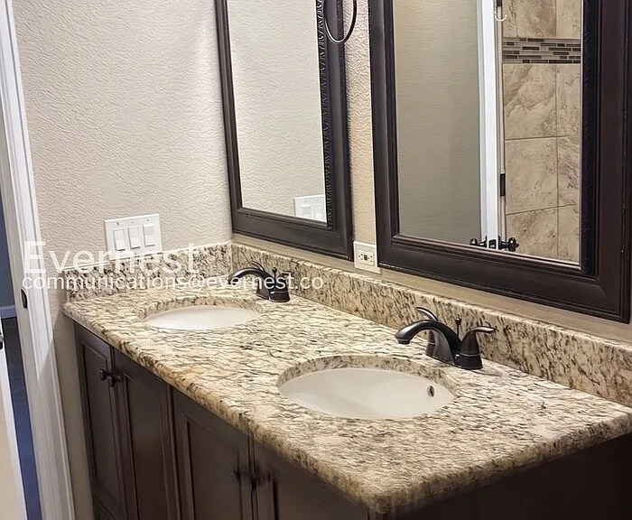 226 Columbine Ct — Photo 11