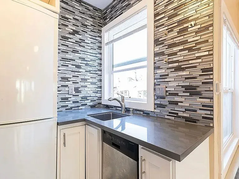 14 Westminster Ave #26 — Photo 5