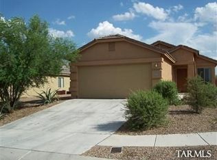 719 W Amber Sun Dr, Green Valley, AZ 85614