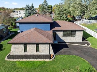 513 Chestnut Ln, Beecher, IL 60401