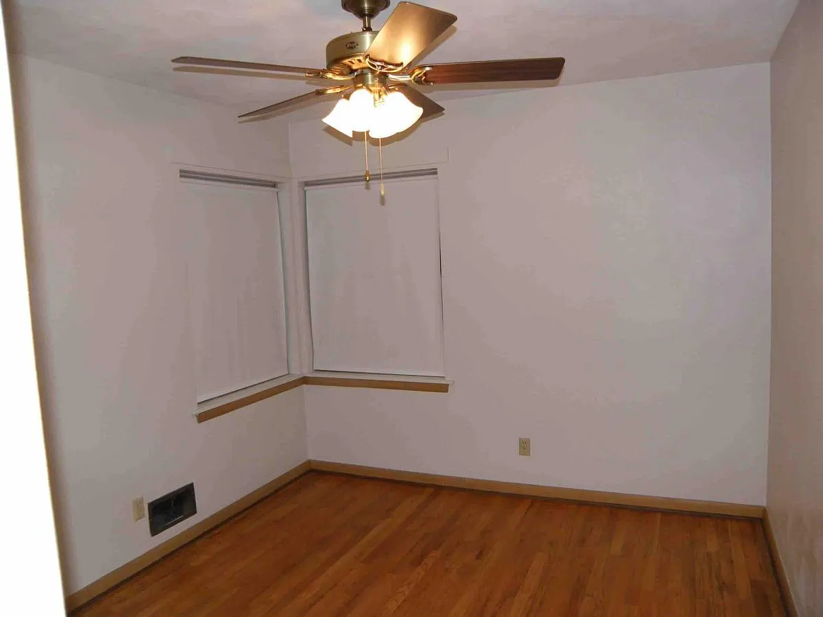 2 bed, 800 sqft, $904 — Photo 4