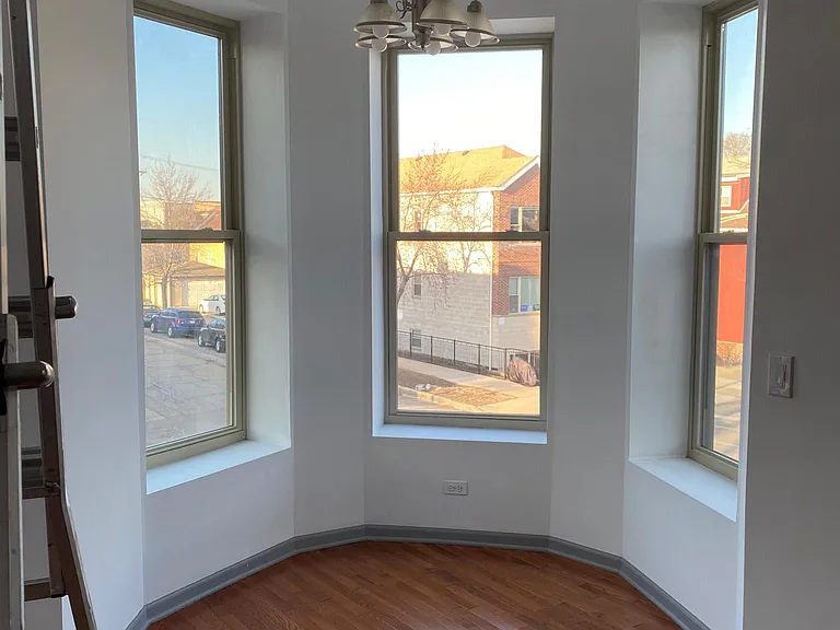 2301 W Cullerton St #2F — Photo 2