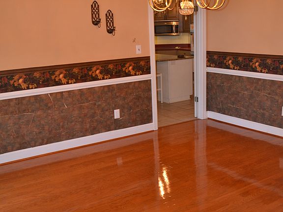 4th image of 9249 Bradford Pl