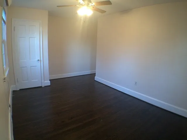4532 Middleton Ln — Photo 17