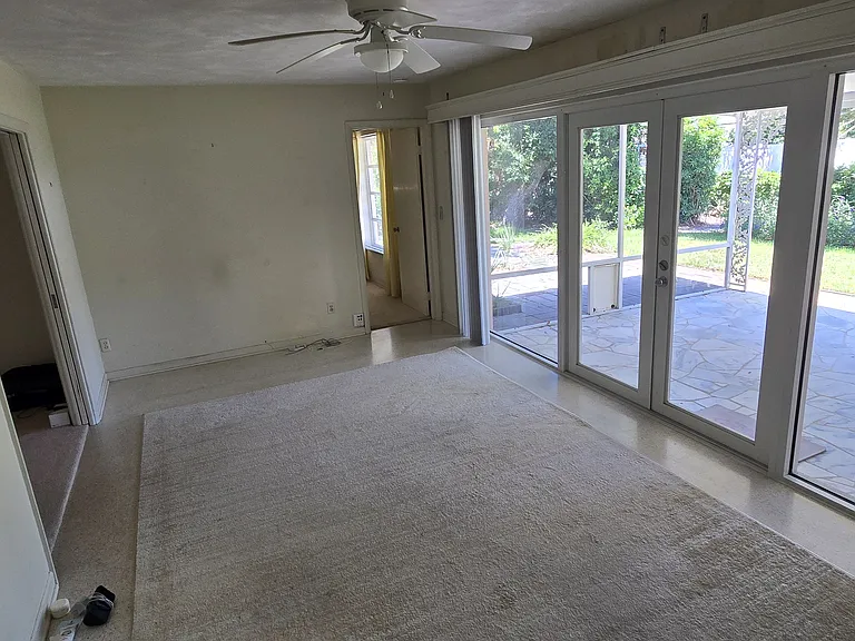 546 Flamevine Ln — Photo 7