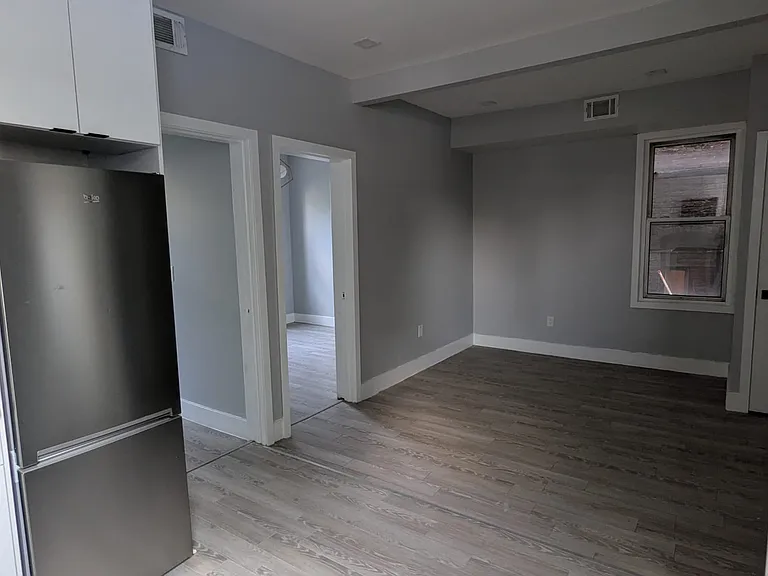 88 Wallis Ave #12E — Photo 3