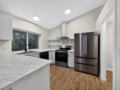 5502 NE 10th St, Renton, WA, 98059