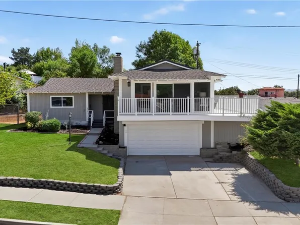 352 Temmera Ln, Glendora, CA 91740