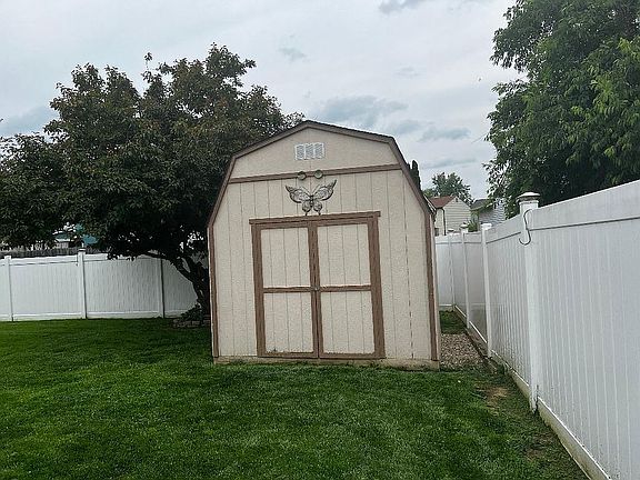 5th image of 3708 Bonn Blvd