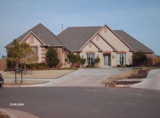17200 Osprey Cir, Edmond, OK 73012