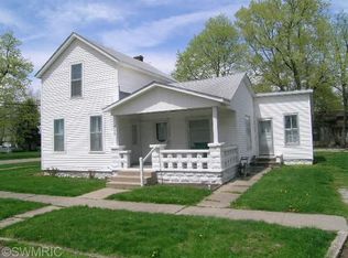 206 W Murray Ave, White Pigeon, MI