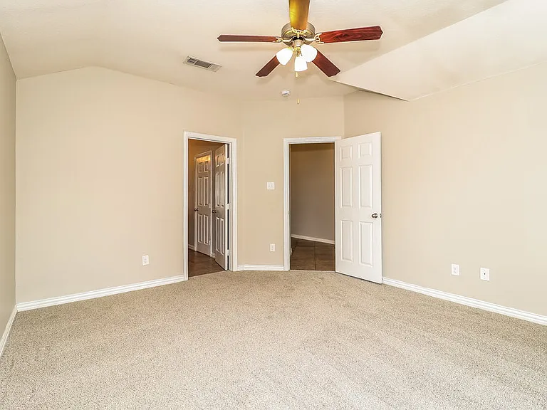 7617 Hollow Forest Dr — Photo 9