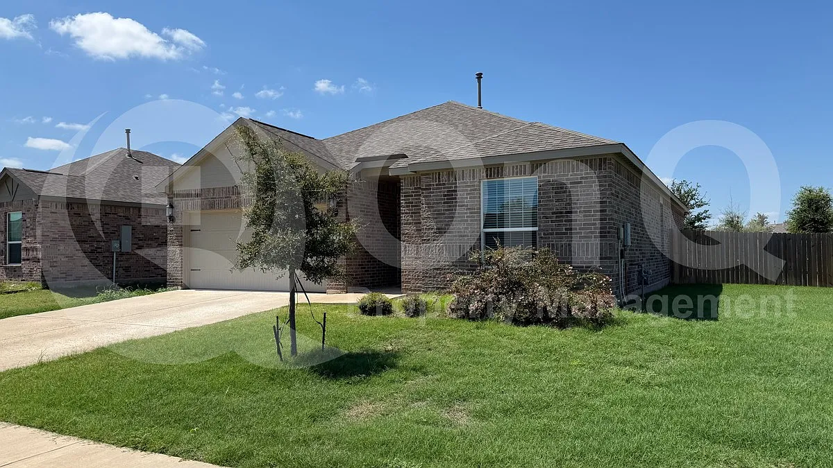 3 bed, 2.0 bath, 1647 sqft, $1,800 — Photo 2