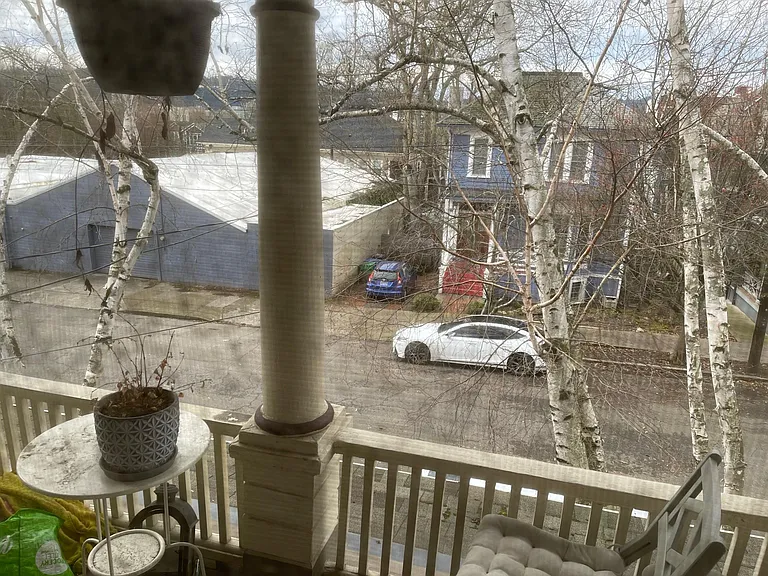 716 SE 16th Ave #2 — Photo 2