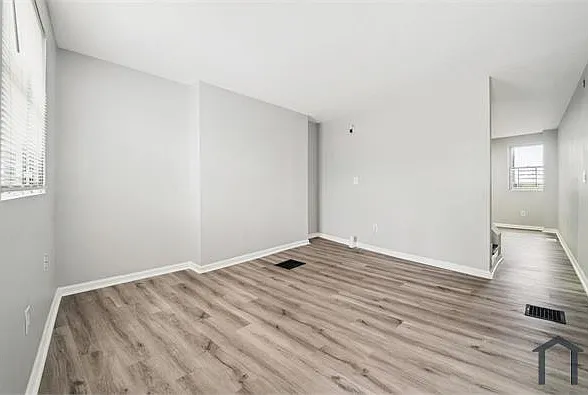 3 bed, $1,450 — Photo 2