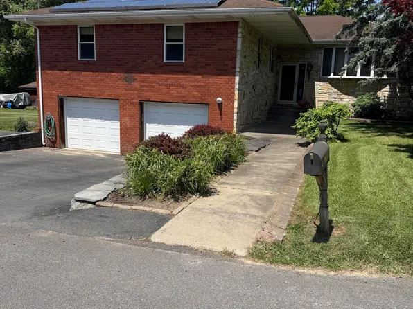 100 Huron Street, Albany, NY 12203