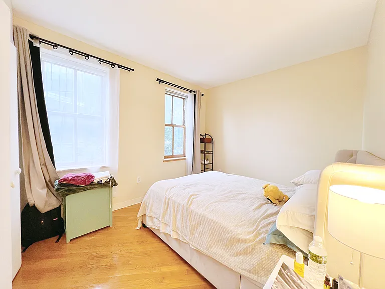 100 W Cedar St #3 — Photo 4