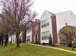 1606 Forest Springs Ln APT B, Ballwin, MO 63021
